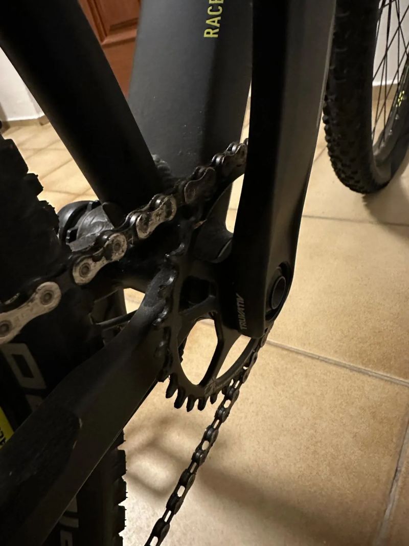 Cube Cube Reaction Race