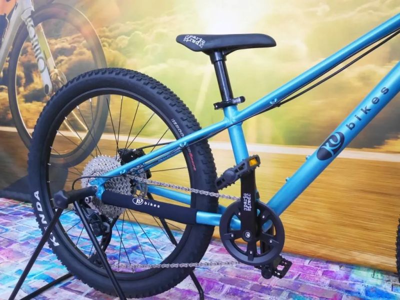 !!!NOVÝ!!! Kubikes 24S Trail AIR Tyrkys, 9,7kg, vzduch. vidlice. SKLADEM na prodejně