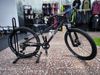 !!!NOVÝ!!! Kubikes 24S Trail AIR Black - laser RAINBOW, 9,7kg, vzduch. vidlice. SKLADEM na prodejně