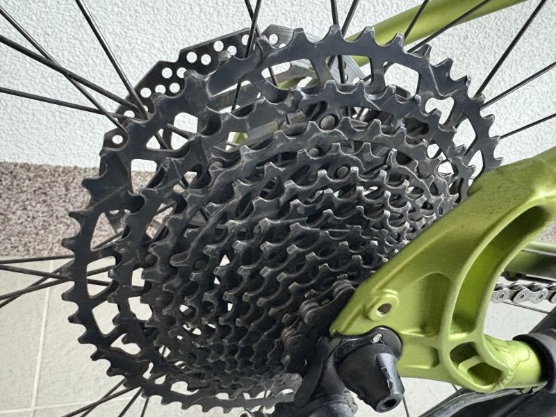 Trail bike WHYTE 27,5“ vel. S, 2022, 120mm SoloAir, Sram NX, Shimano brzdy, teleskopka 150mm