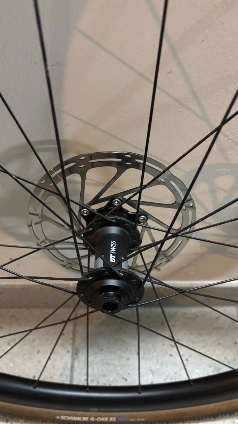 Karbonová kola Van Rysel VR35 (road/gravel) SRAM XDR