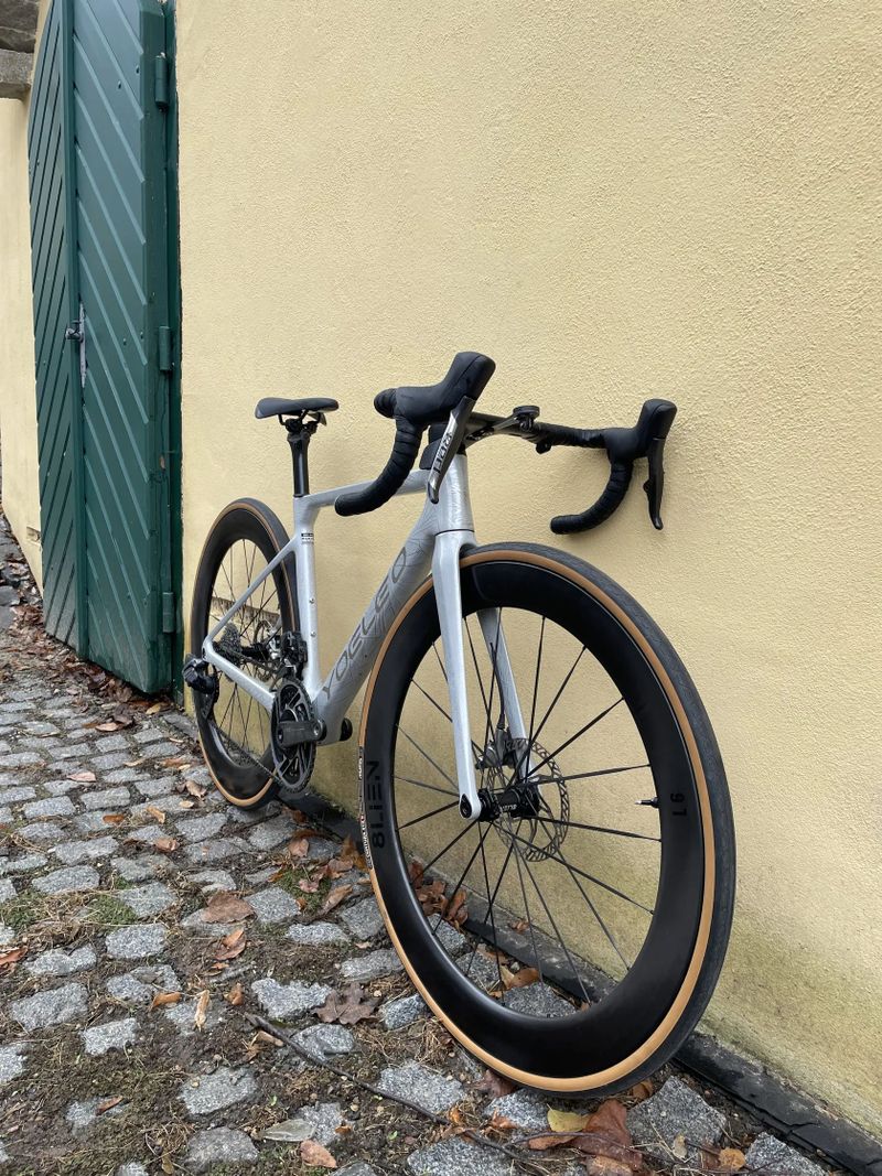 Yoeleo R11 - Sram Red AXS - Karbonová kola - vel. S