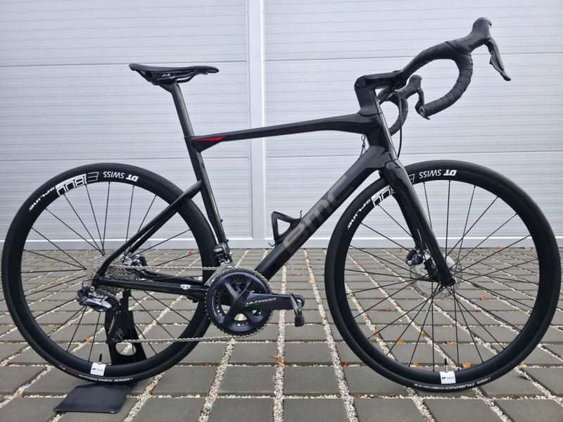 Silniční kolo BMC Roadmachine ONE 02 Carbon 2021 Ultegra Di2 – velikost 54cm (M)