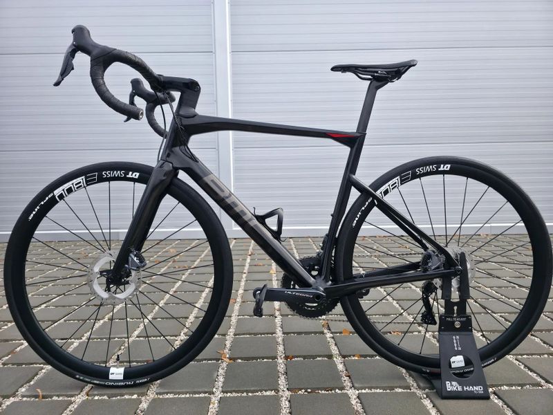 Silniční kolo BMC Roadmachine ONE 02 Carbon 2021 Ultegra Di2 – velikost 54cm (M)