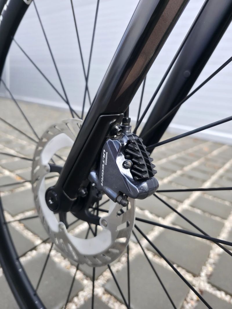 Silniční kolo BMC Roadmachine ONE 02 Carbon 2021 Ultegra Di2 – velikost 54cm (M)