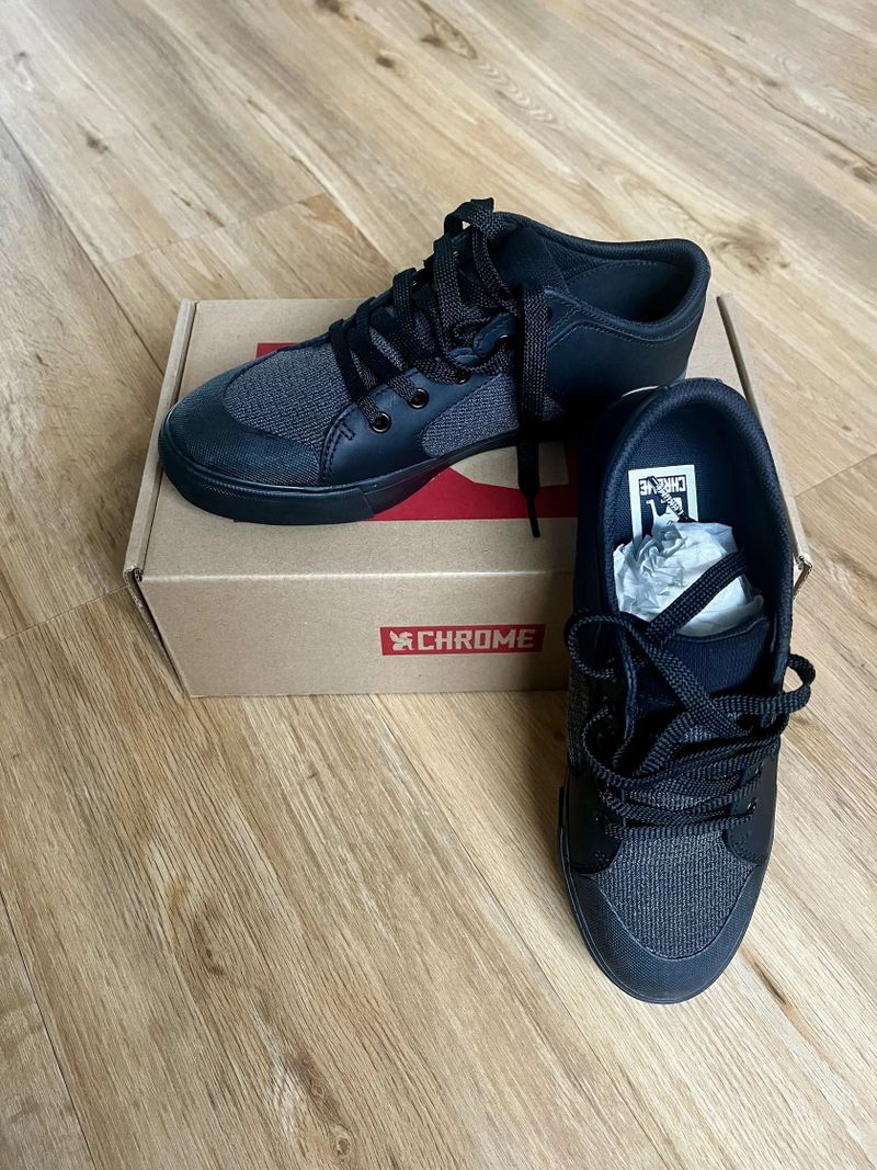 Chrome Southside clipless