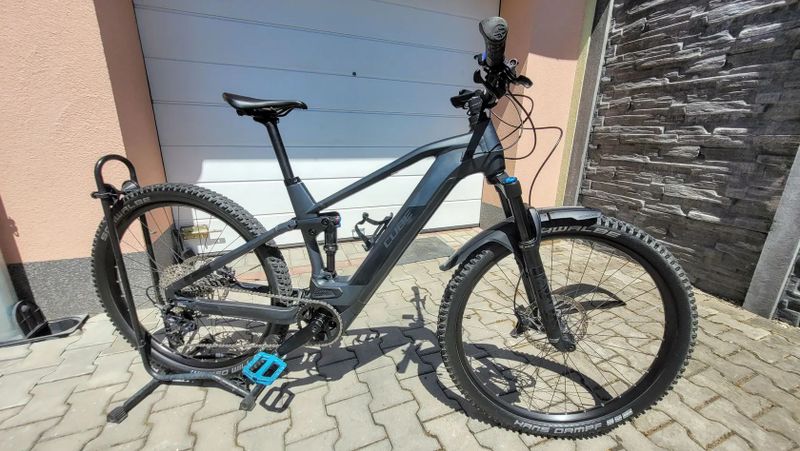 Cube Stereo Hybrid 120