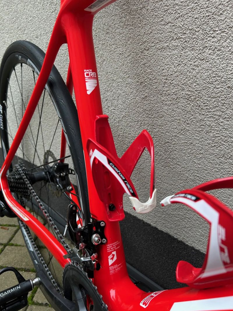 Superior Superior Team Road