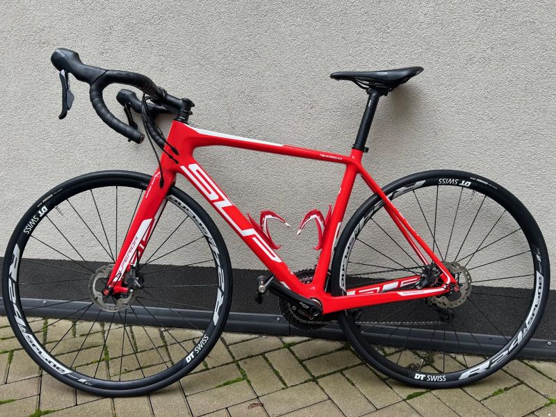 Superior Superior Team Road