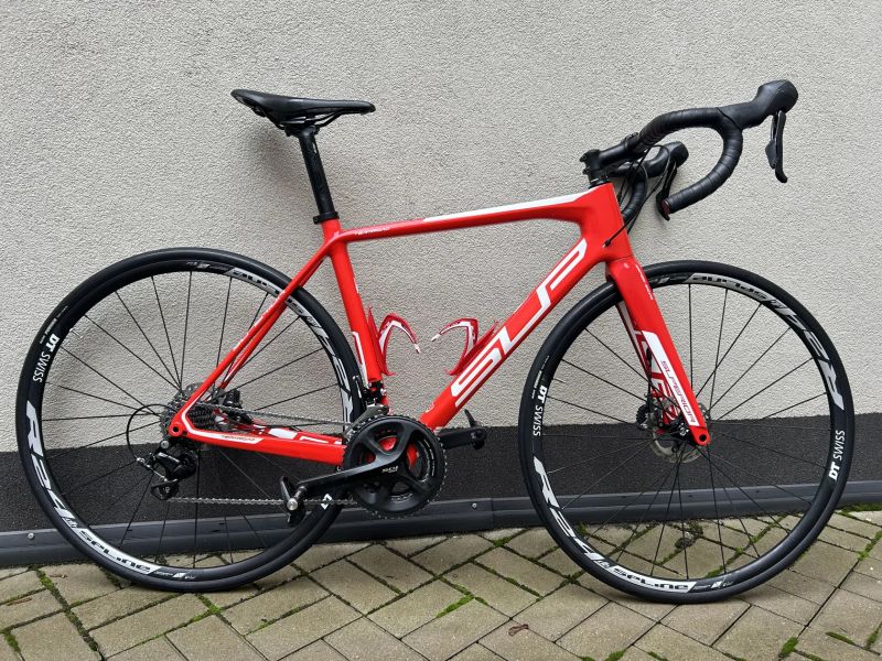 Superior Superior Team Road