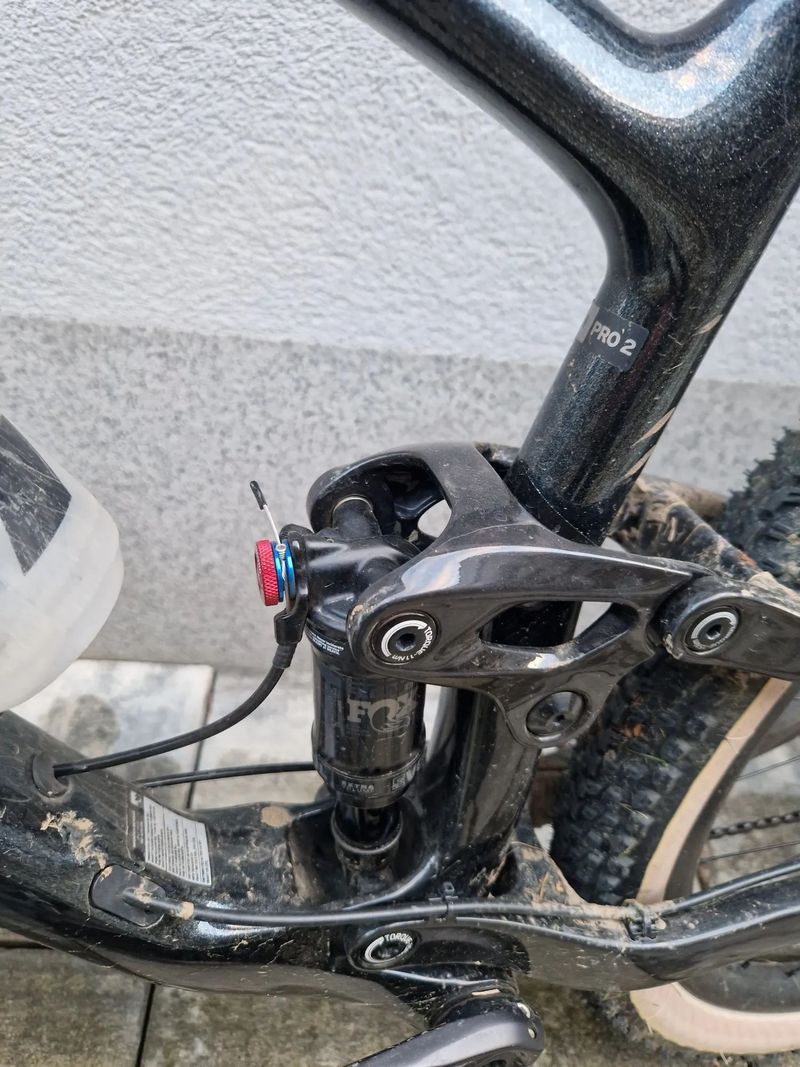 GIANT Anthem Advanced Pro