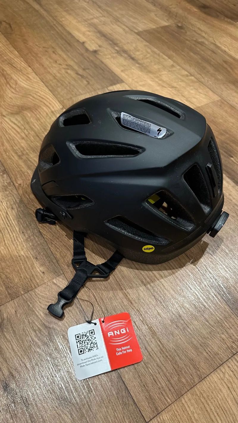 Přilba SPECIALIZED Ambush Comp e-Bike ANGi Ready MIPS Black