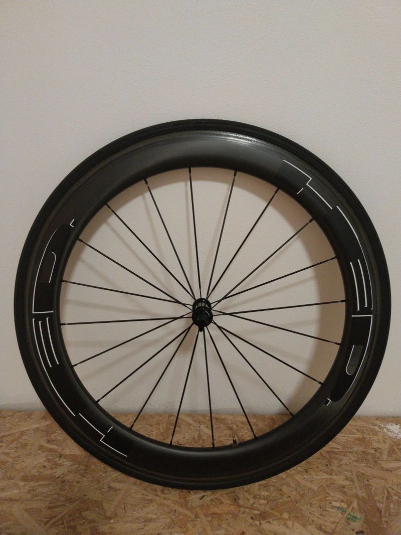 Zapletená kola HED 60mm