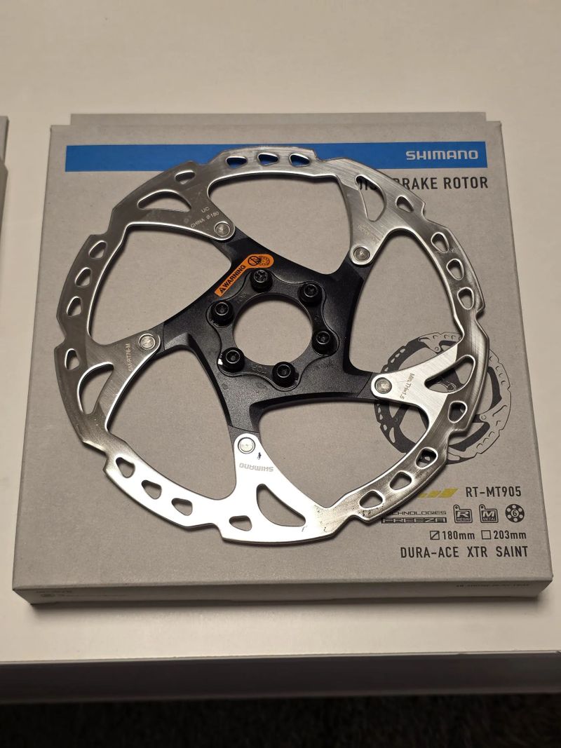 Kotouče Shimano DEORE/XT SM-RT76