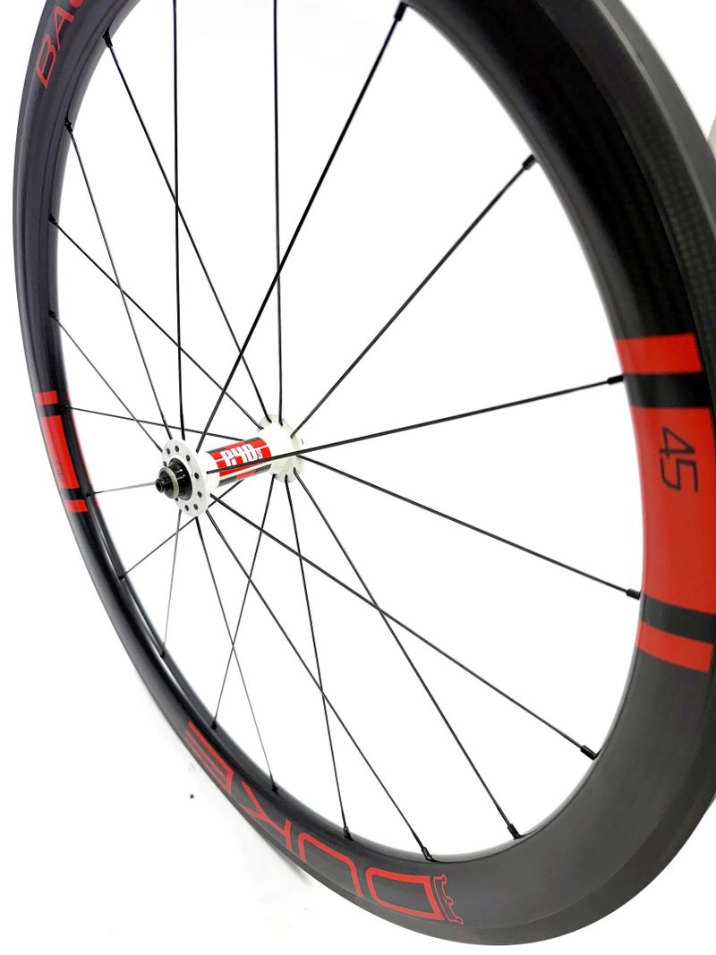 DUKE BACCARA 45T + DT Swiss 240s (ráfkové brzdy)