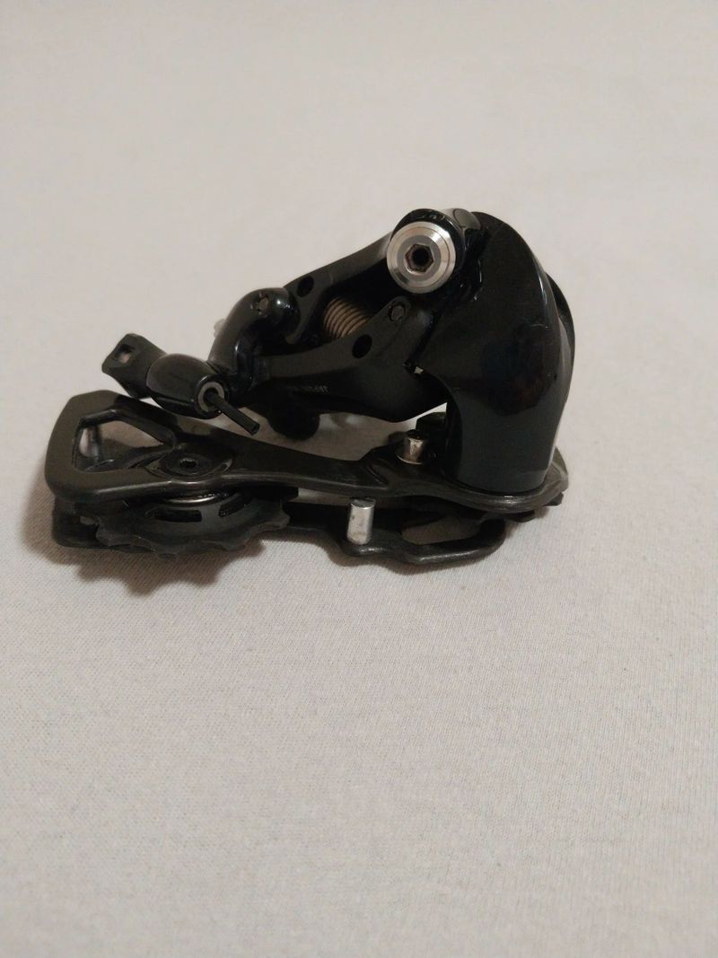 Přehazovačka Dura-Ace r9000