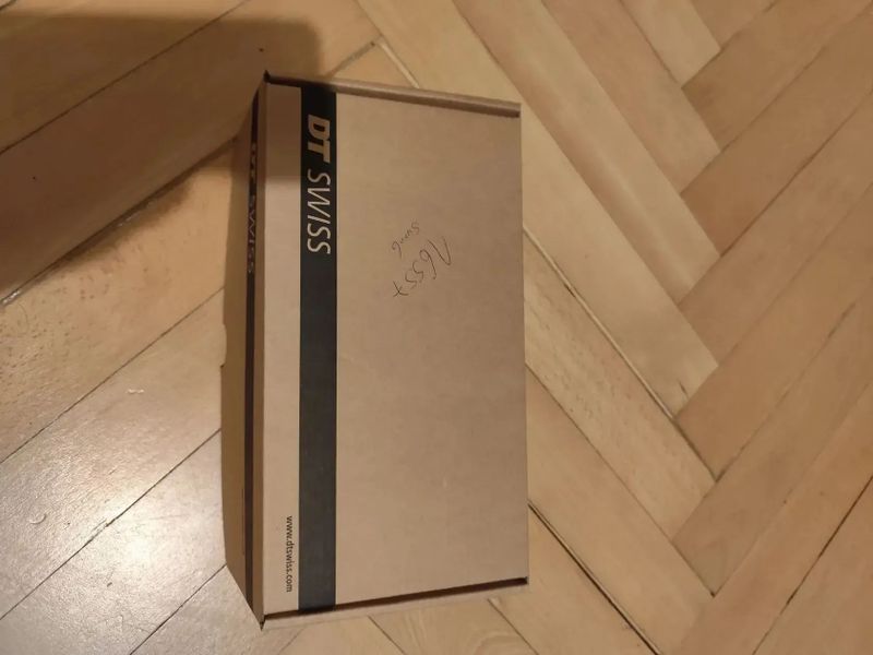 Zadní náboj DT Swiss 240 148x12, straightpull, centerlock