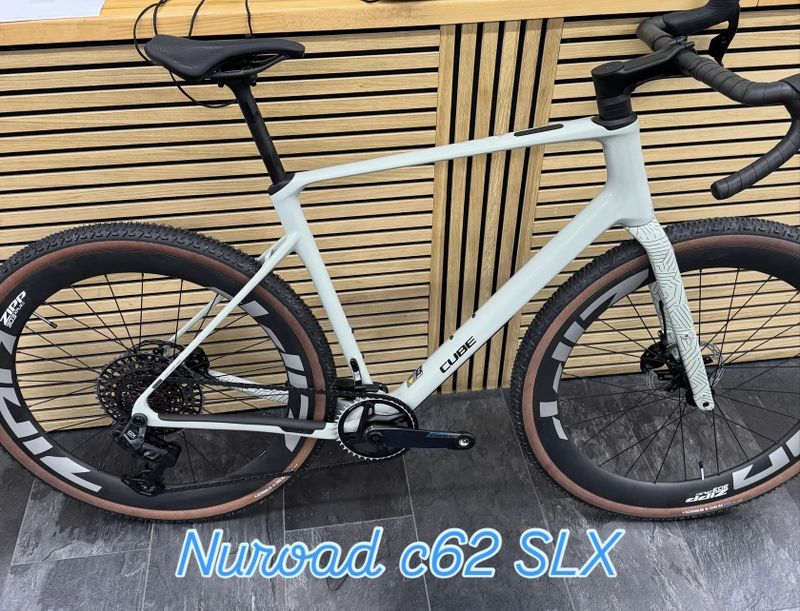 Cube Nuroad C62 SLX - redbeige chrome M a L
