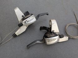 Dual Control Shimano Deore XT