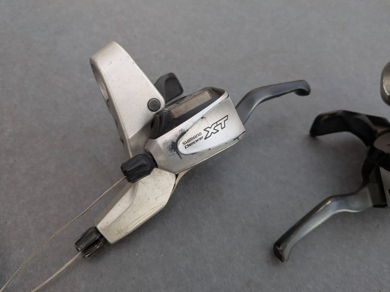 Dual Control Shimano Deore XT