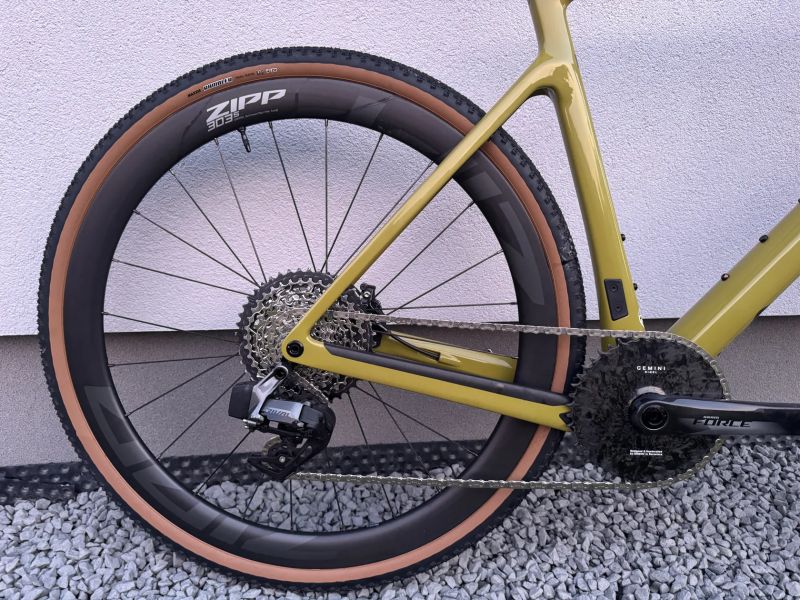 Scott Addict gravel 20 top stav 