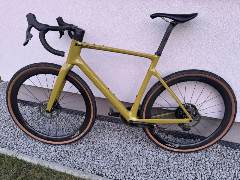 Scott Addict gravel 20 top stav 