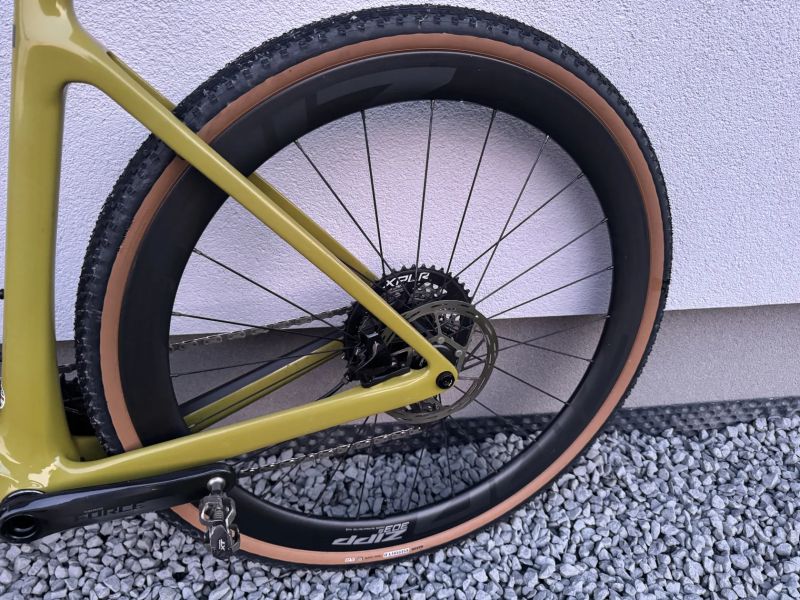 Scott Addict gravel 20 top stav 