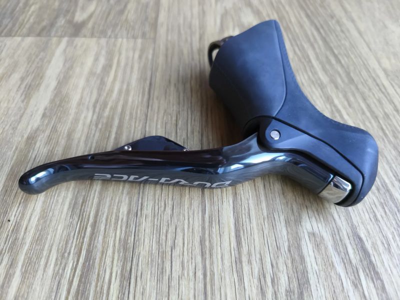 Shimano Dura-Ace Di2 ST-9070 brzdové/řadicí páky 2×11, pro ráfkové brzdy