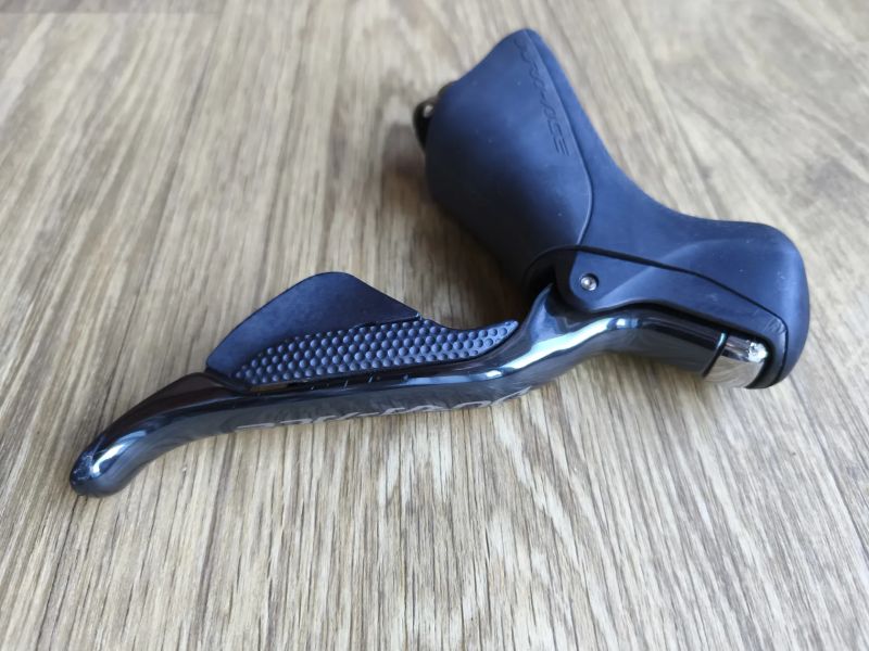 Shimano Dura-Ace Di2 ST-9070 brzdové/řadicí páky 2×11, pro ráfkové brzdy