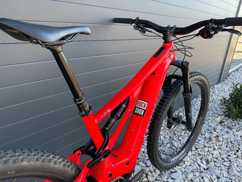 Specialized Levo Comp, vel. M + 2 baterie