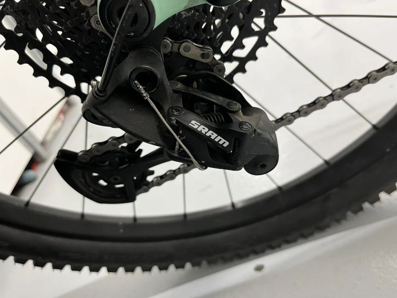 Prodám E-bike Specialized Turbo Levo 2022