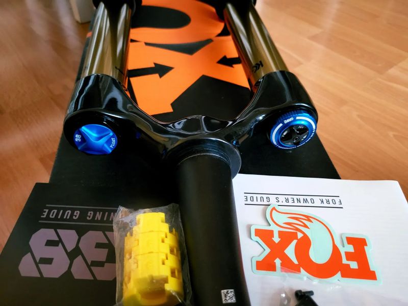 FOX Float 38 Factory Fit Grip2 VVC Evol Kashima 170mm 29" Gold 2025