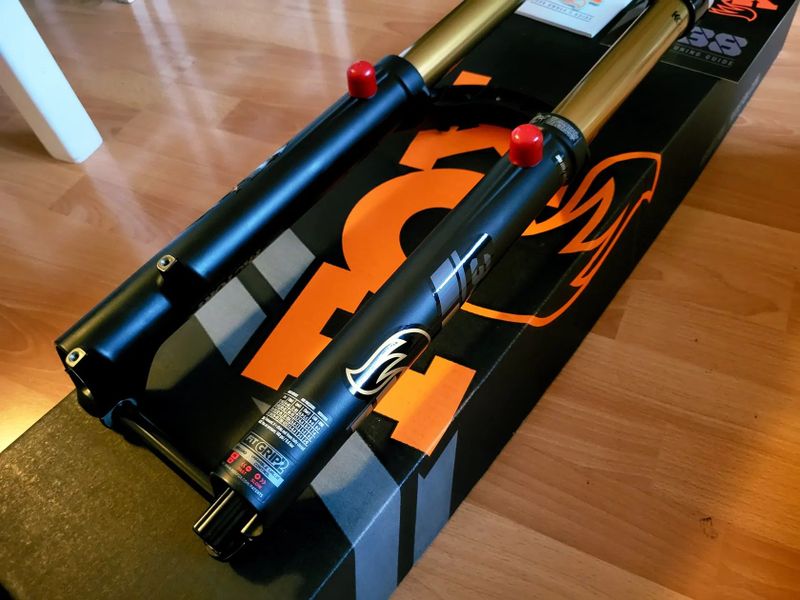 FOX Float 38 Factory Fit Grip2 VVC Evol Kashima 170mm 29" Gold 2025