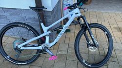 VÁNOČNÍ SLEVA - Canyon Spectral 125 CF7 CUSTOM