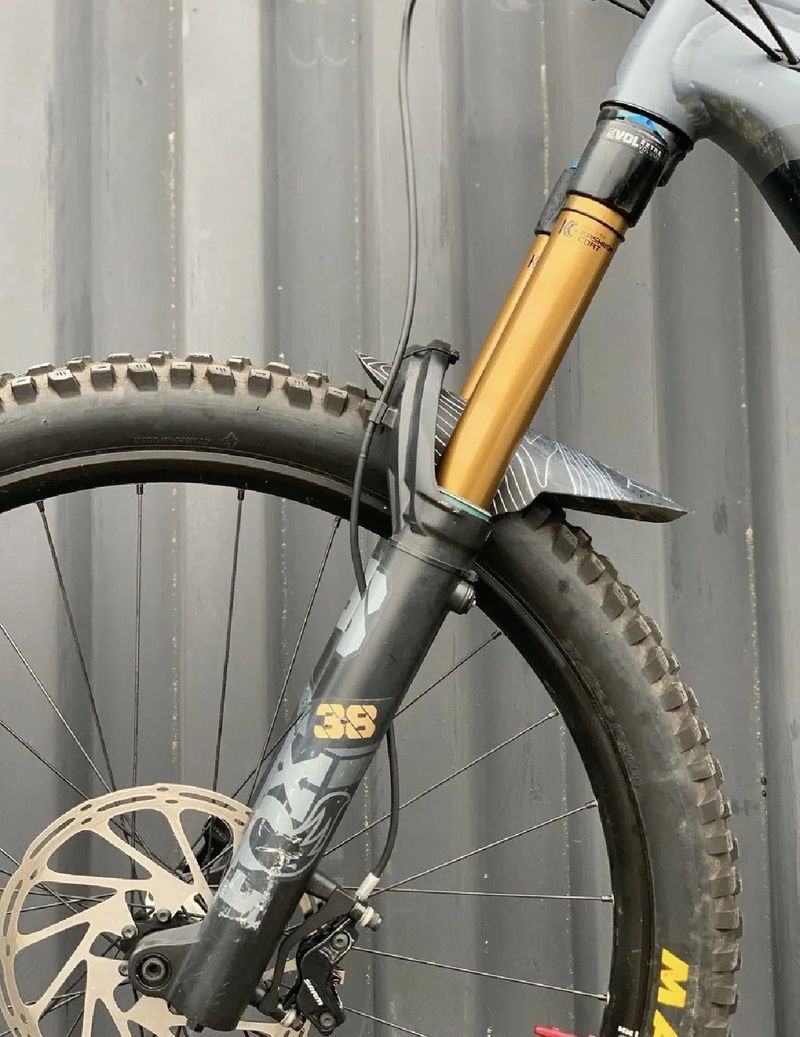 VÁNOČNÍ SLEVA - Canyon Torque ON 9 