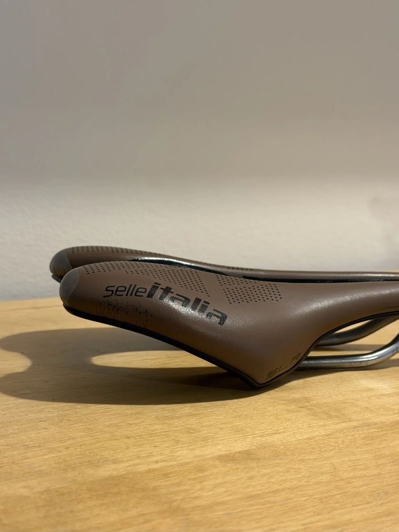 Sedlo Selle Italia SLR Boost Gravel Superflow TI 316 - 130mm, hnědá