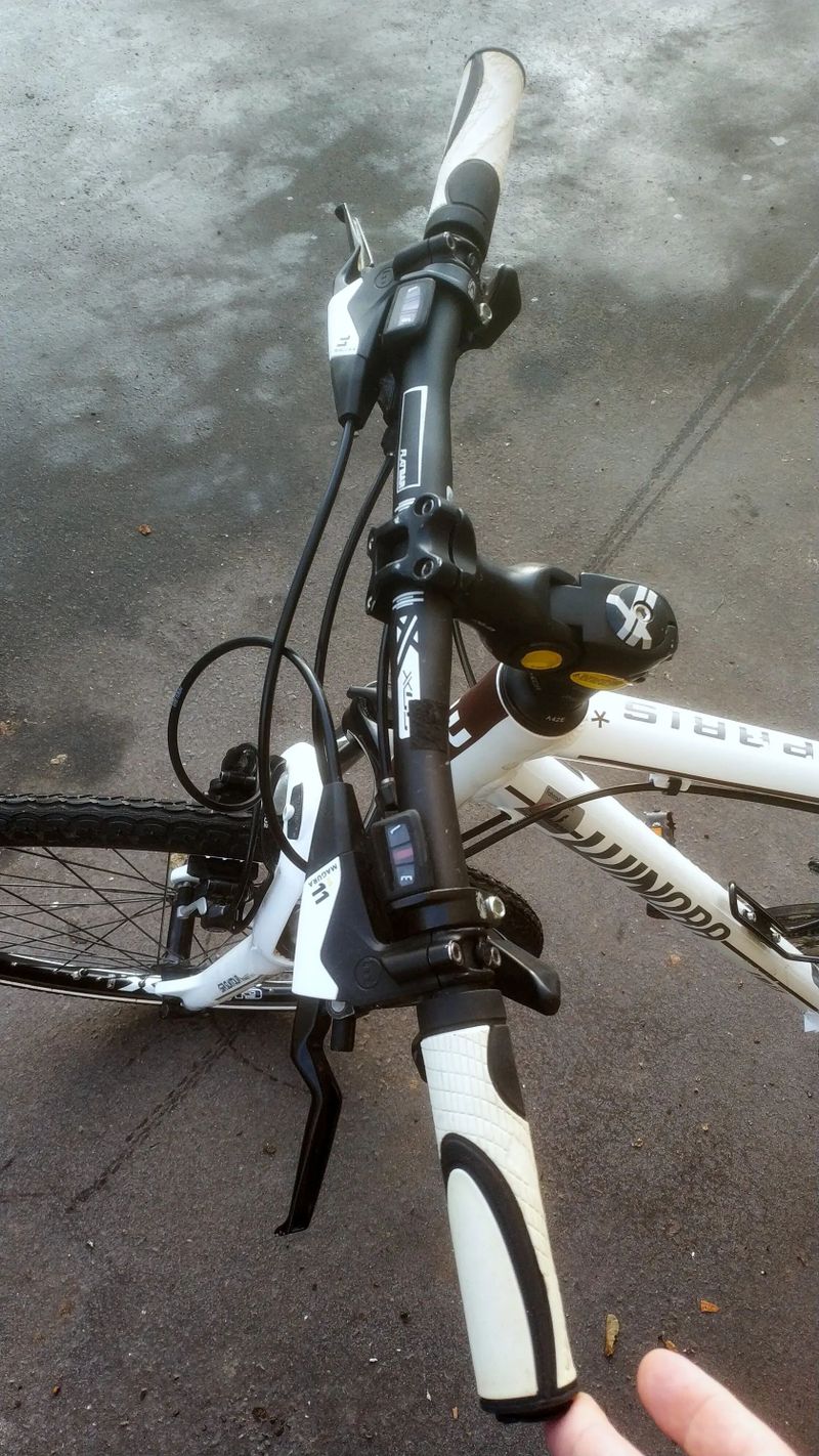 Winora Cross Magura Shimano Deore kompletní servis