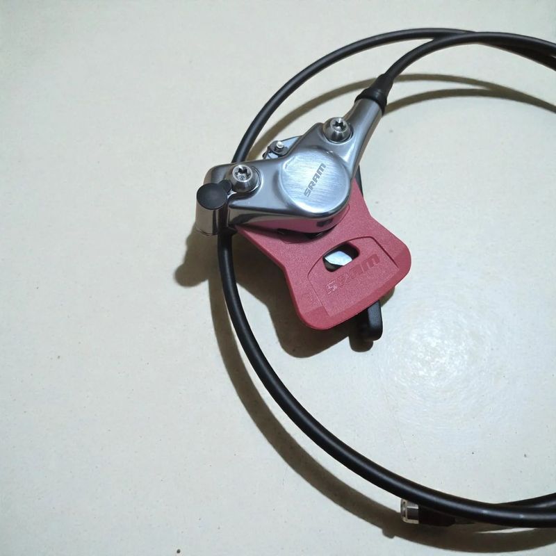 Nový SRAM RED AXS Brzdový Třmen (Flat Mount) – Kompletní Set ⚡