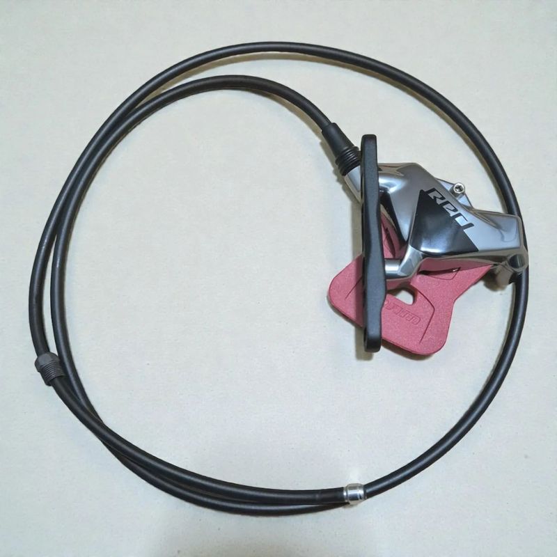 Nový SRAM RED AXS Brzdový Třmen (Flat Mount) – Kompletní Set ⚡