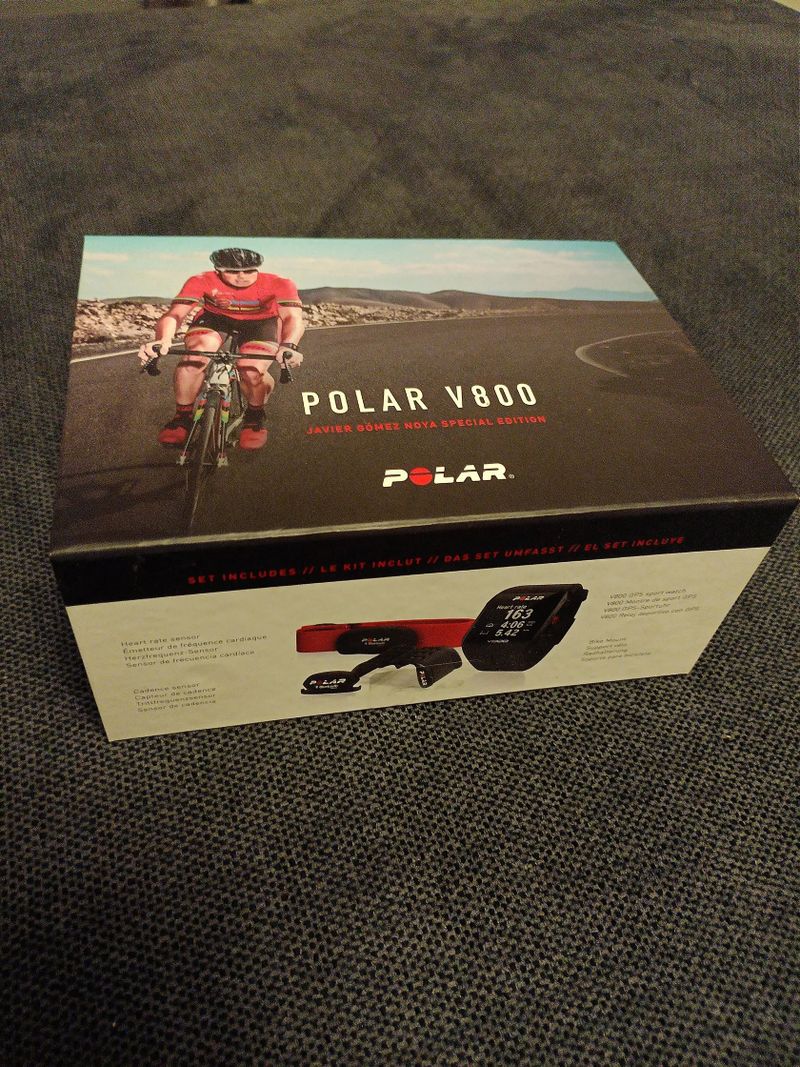 Polar V800 + pás + čidlo kadence 