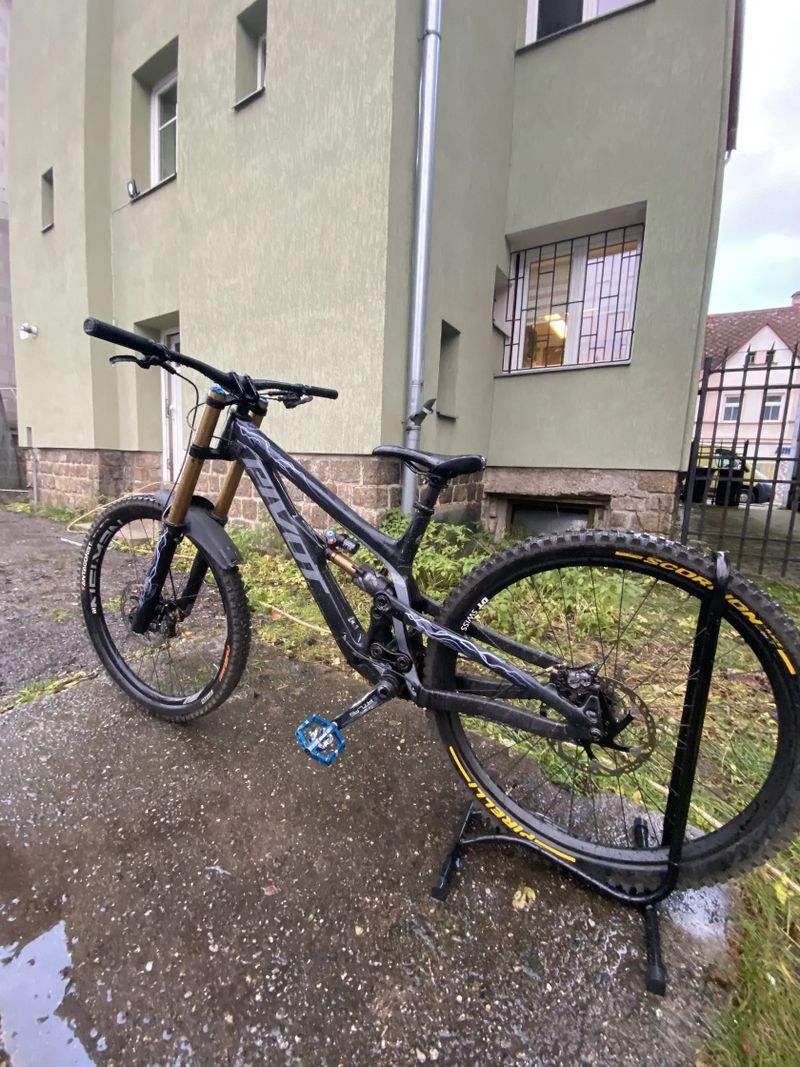 Pivot Cycles Phoenix 29 Pro Saint vel.XL