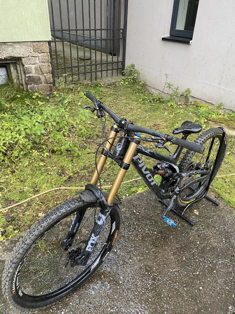 Pivot Cycles Phoenix 29 Pro Saint vel.XL