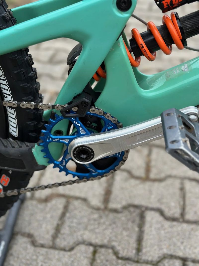 Santa Cruz Mega Tower