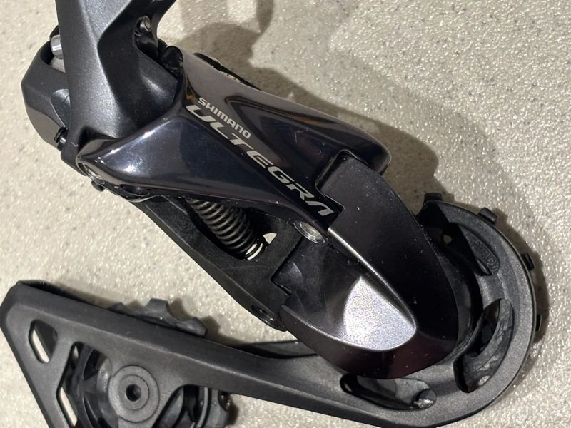 SHIMANO Ultegra Di2 RD-R8050 SS 11s (v záruce)