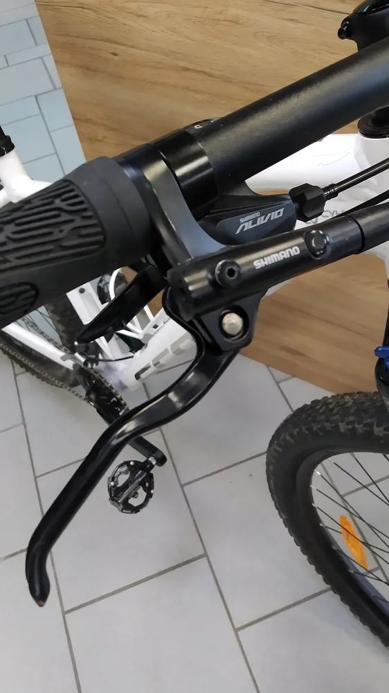 Scott Contessa Activ 30 vel.M/18"