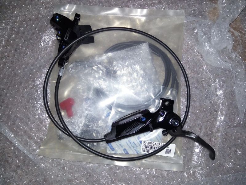 Nové brzdy SRAM G2 Ultimate Carbon Rainbow, 4 písty, P+Z