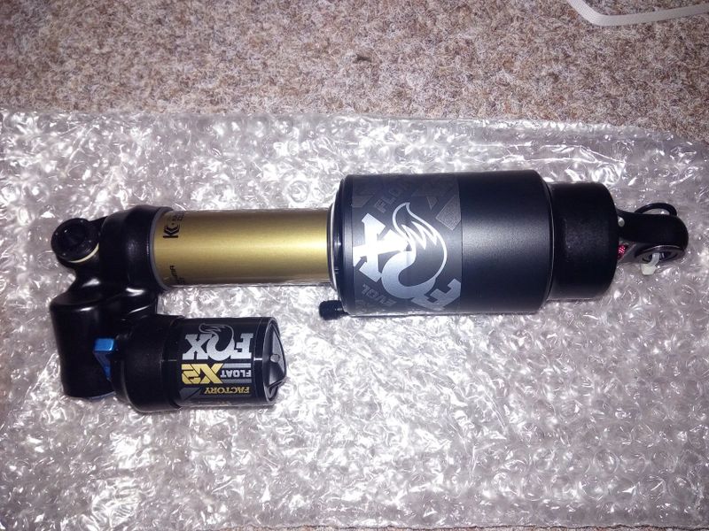 FoxNový tlumič FOX Float X2 Factory 230x65mm