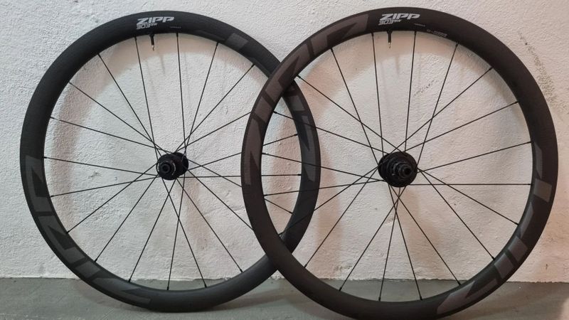 Zipp 303 SW (Senzor Tlaku!) | XDR | 1440g