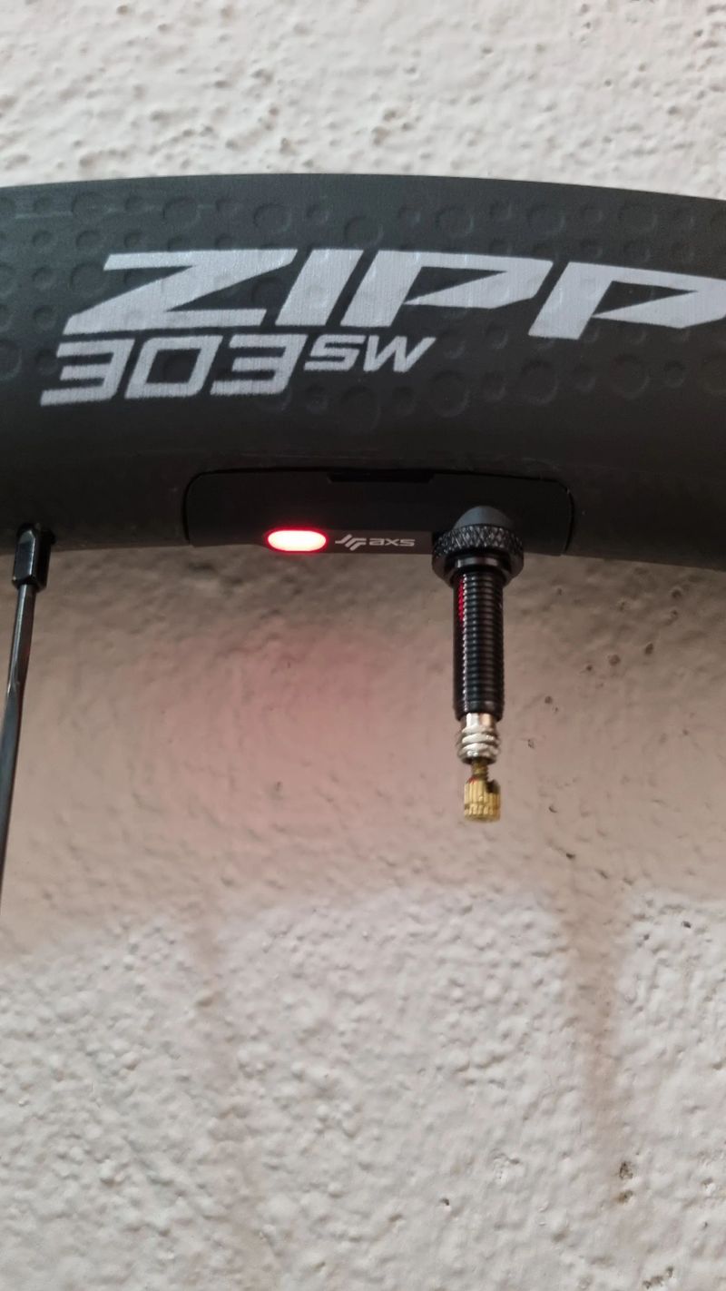 Zipp 303 SW (Senzor Tlaku!) | XDR | 1440g