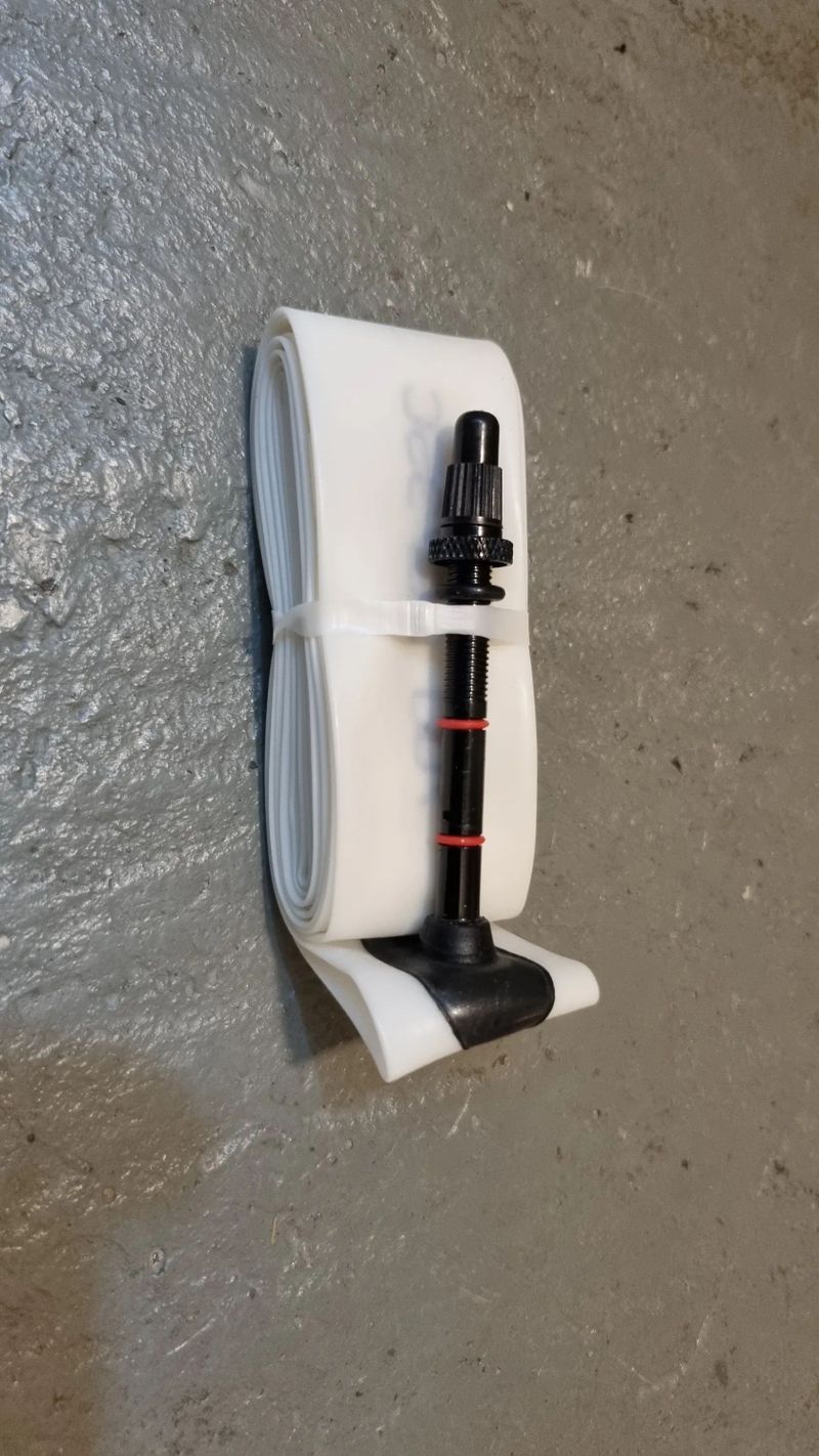 Zipp 303 SW (Senzor Tlaku!) | XDR | 1440g